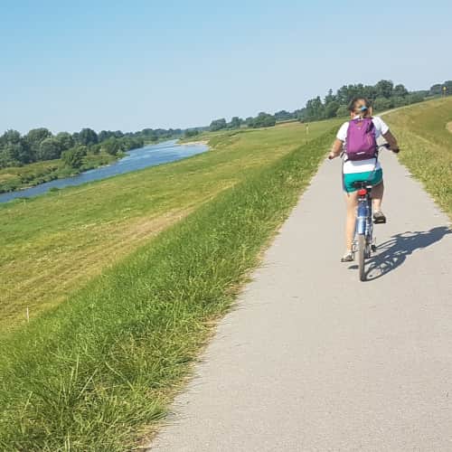Vistula Bike Route from Niepolomice to Wietrzychowice
