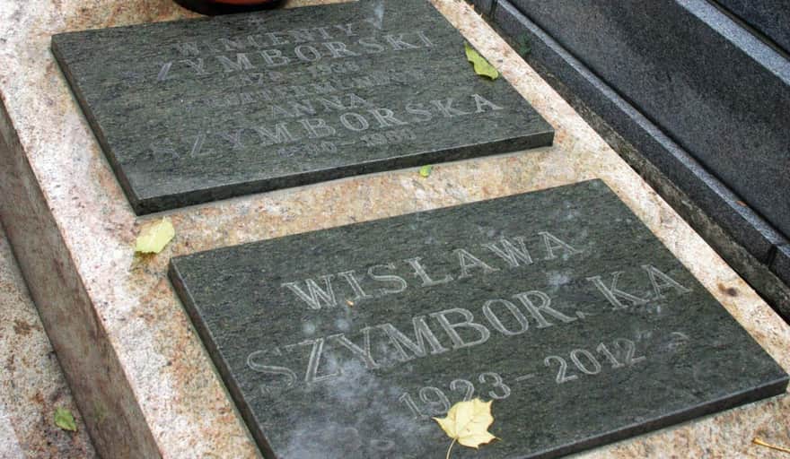 Cmentarz Rakowice - nagrobek Wisławy Szymborskiej