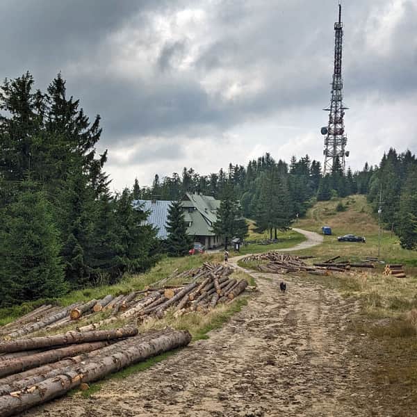 PTTK shelter in Przehyba - trails, views and attractions