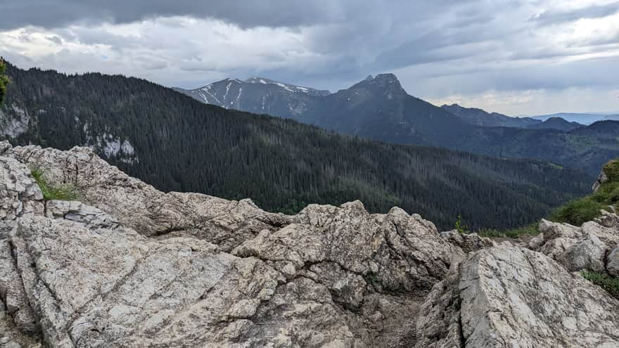 View of Giewont from the blue trail to Hala Gąsienicowa