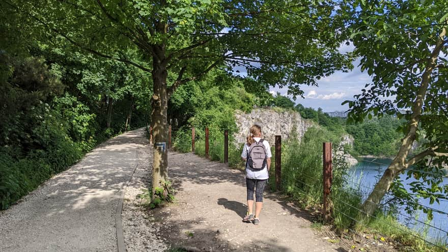 Scenic route around Zakrzówek quarry