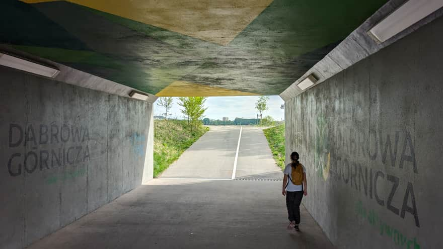 Passage and crossing between Pogoria I and Pogoria IV