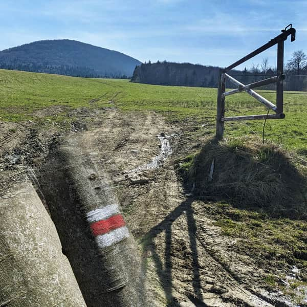 Lackowa z Izb - przez Przełęcz Beskid i ścianę płaczu