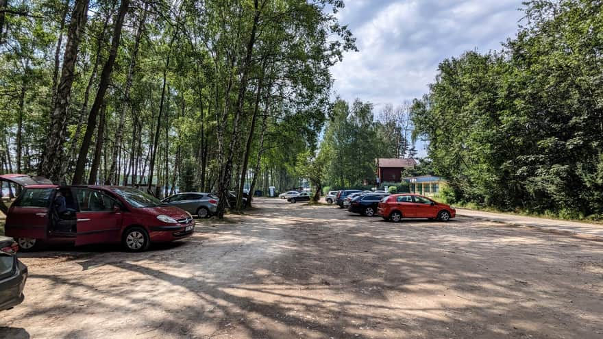 Parking at Rybaczówka Beach